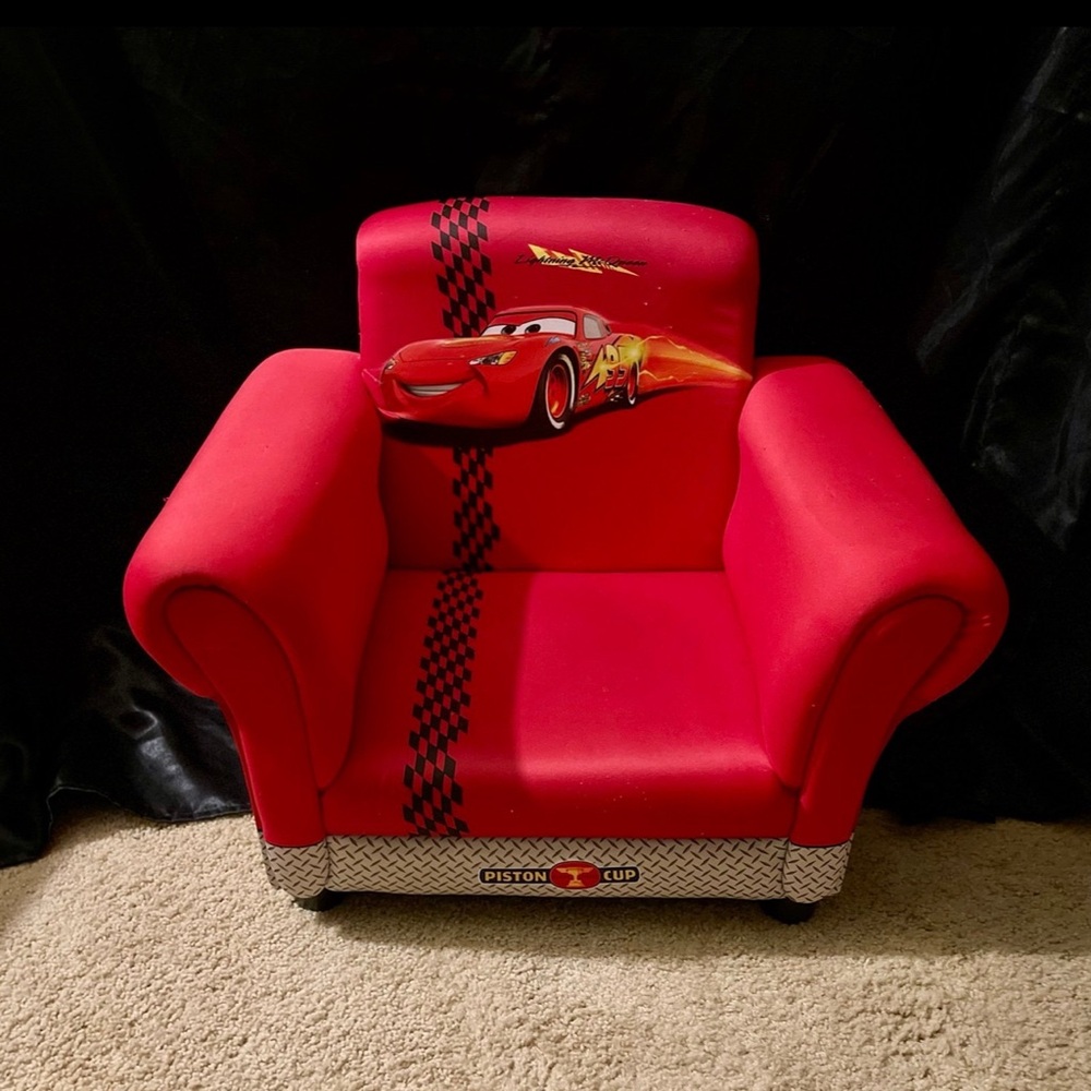 Disney Cars• Delta Kids Upholstered Chair - Picture 1 of 8